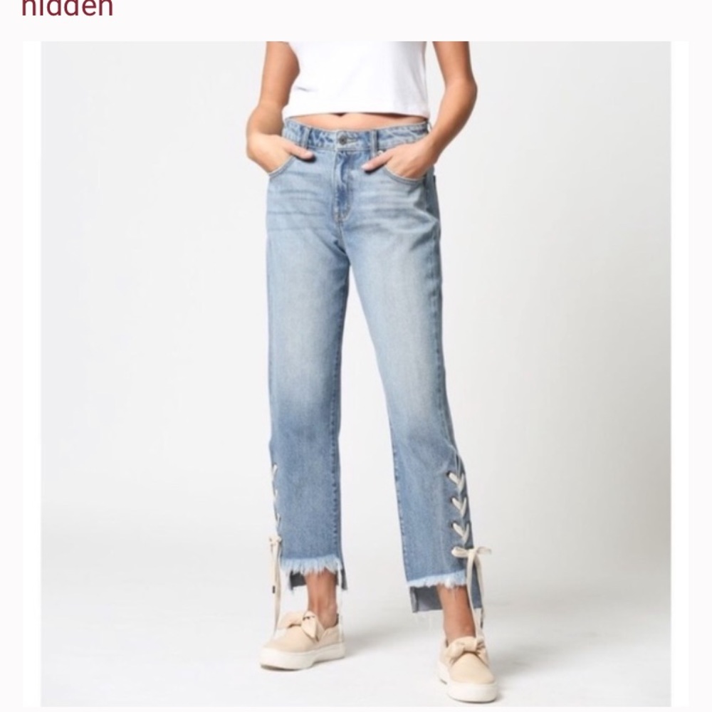 NWT Hidden Tracey High Rise Straight Crop Jeans